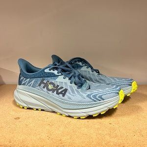 Hoka Challenger 7